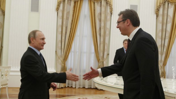 Aleksandar Vucic i Vladimir Putin-s