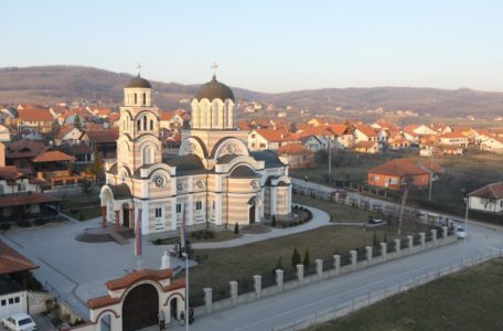 Hram_svetih_apostola_arandjelovac