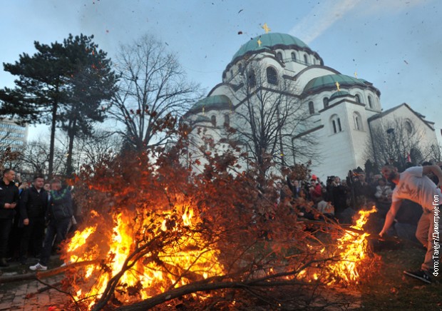 badnjak-paljenje