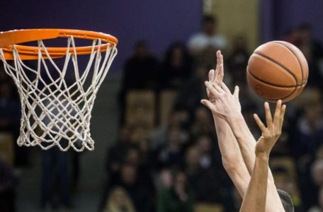 LOPTA i KOS
Ljubljana, 07.03.2016.
photo: MN press 

Kosarka, Jadranska ABA liga, Olimpija, Partizan  XYZ